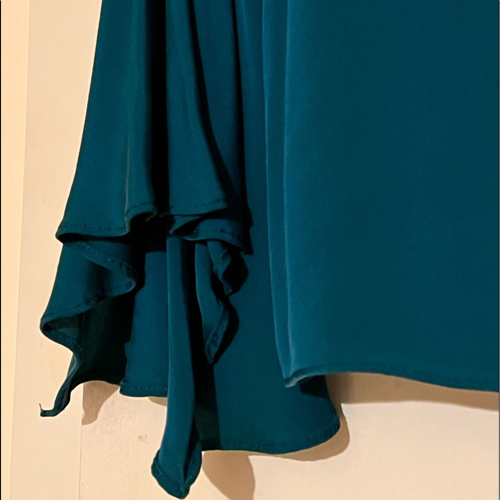 MILLY crew neck long sleeve blouse teal color bell sleeves size 12 (pre-owned)